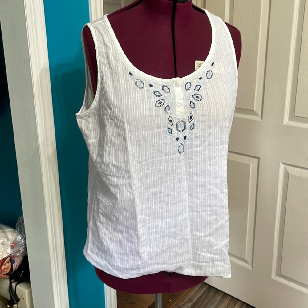 White tank top